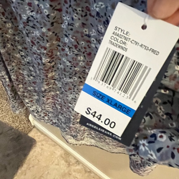 Lightweight shirt sleeve floral blouse - Picture 4 of 4